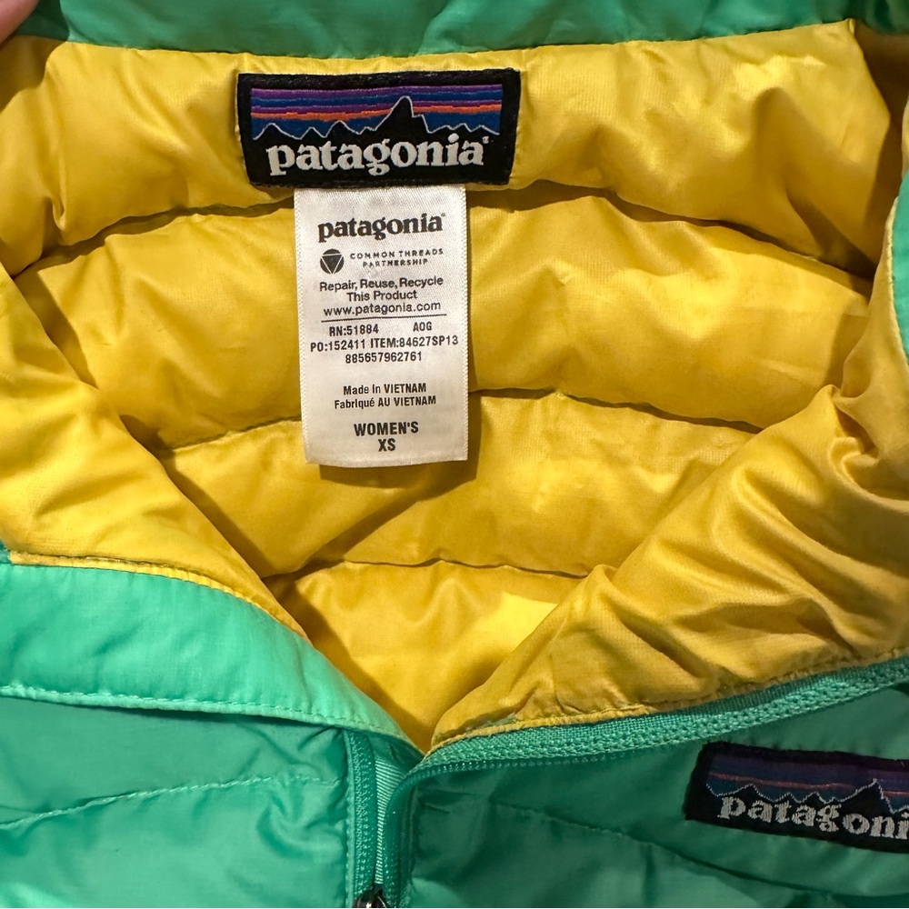 Patagonia Lime Green & Yellow Women’s Puffer Vest 800 Fill Goose Down Sz XS - Picture 4 of 7